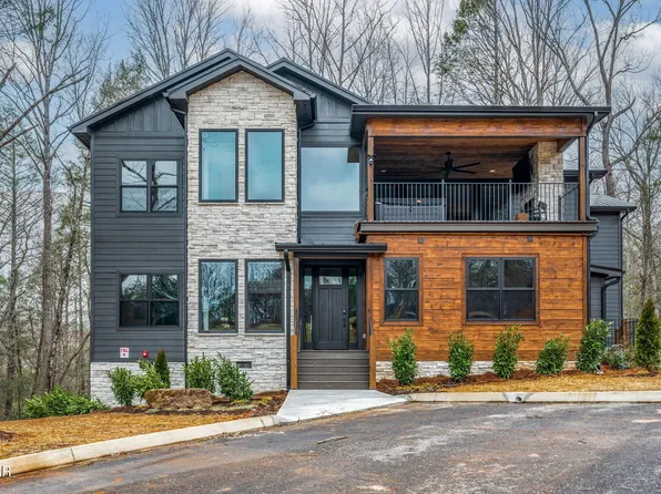 130 Mills Park Rd #1, Gatlinburg, TN 37738