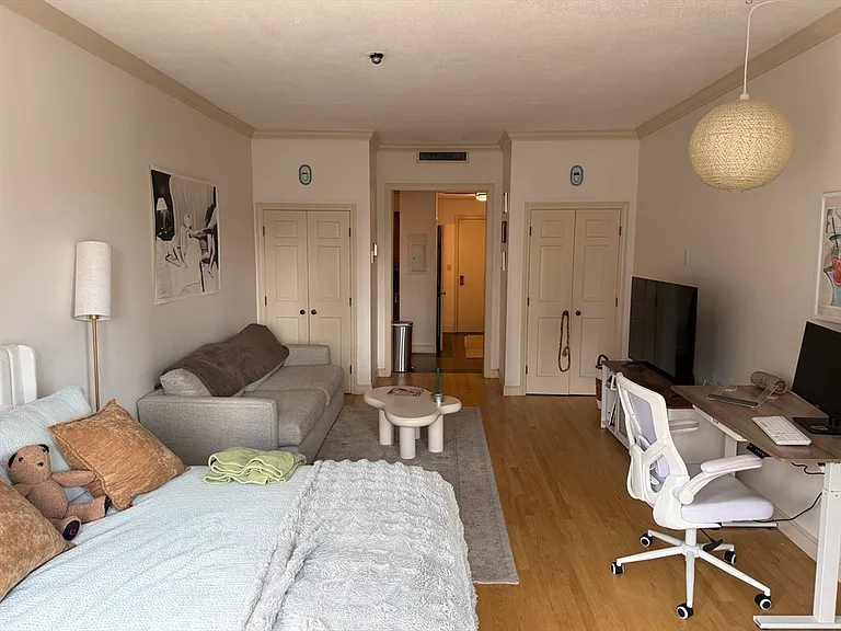 160 Commonwealth Ave #608 — Photo 3