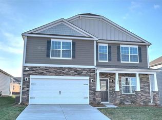135 Gray Willow St, Mooresville, NC 28117