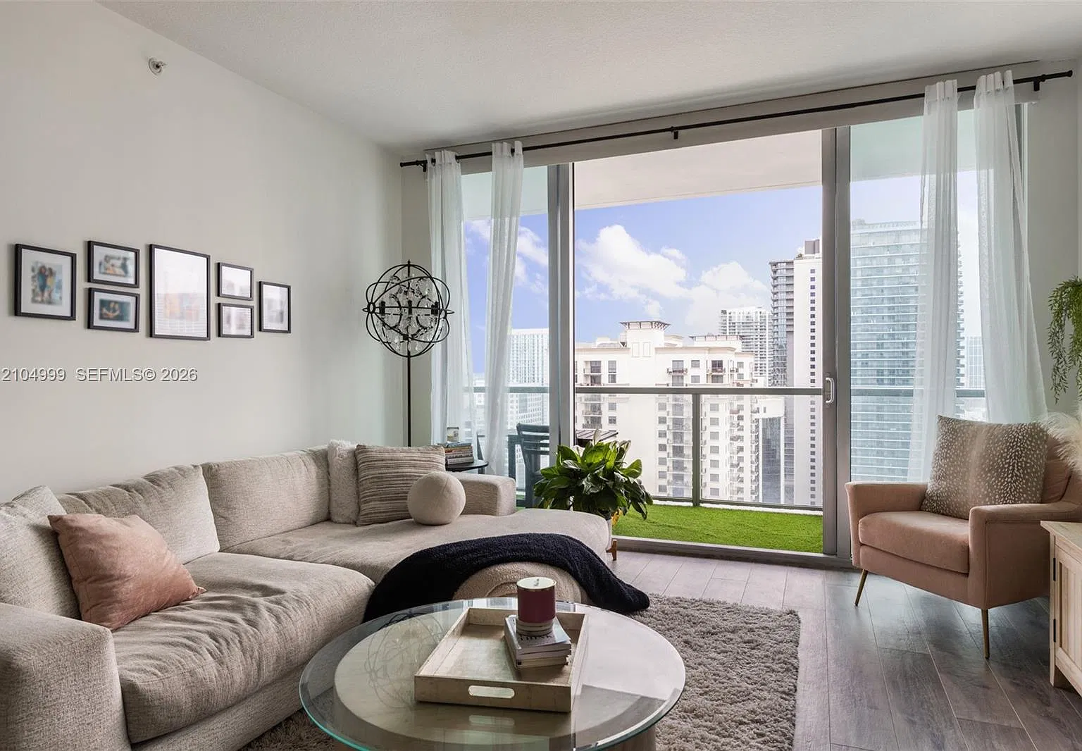 The Axis On Brickell Ii C — Photo 2