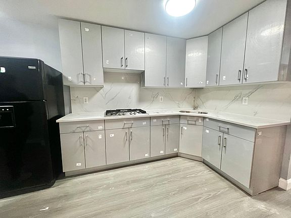 3rd image of 920 128th St Floor 2