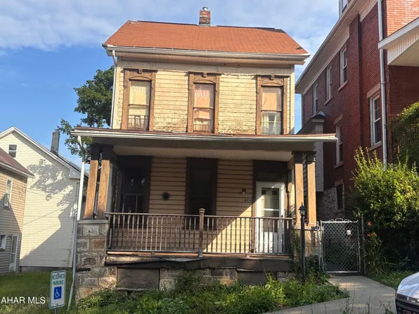 1004 20th Ave, Altoona, PA 16601