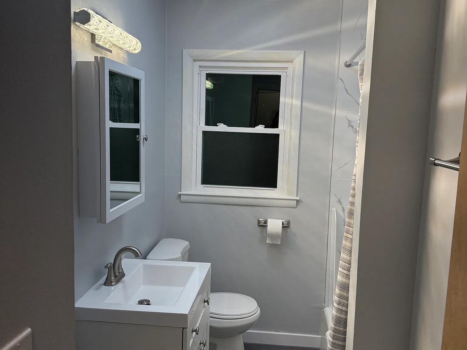 3 bed, 900 sqft, $1,650 — Photo 4