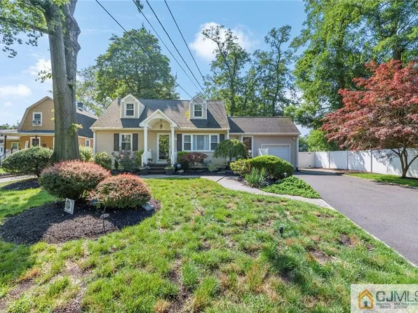 123 Walnut St, Piscataway, NJ 08854