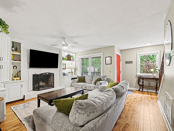 3rd image of 511 Carolina Ave