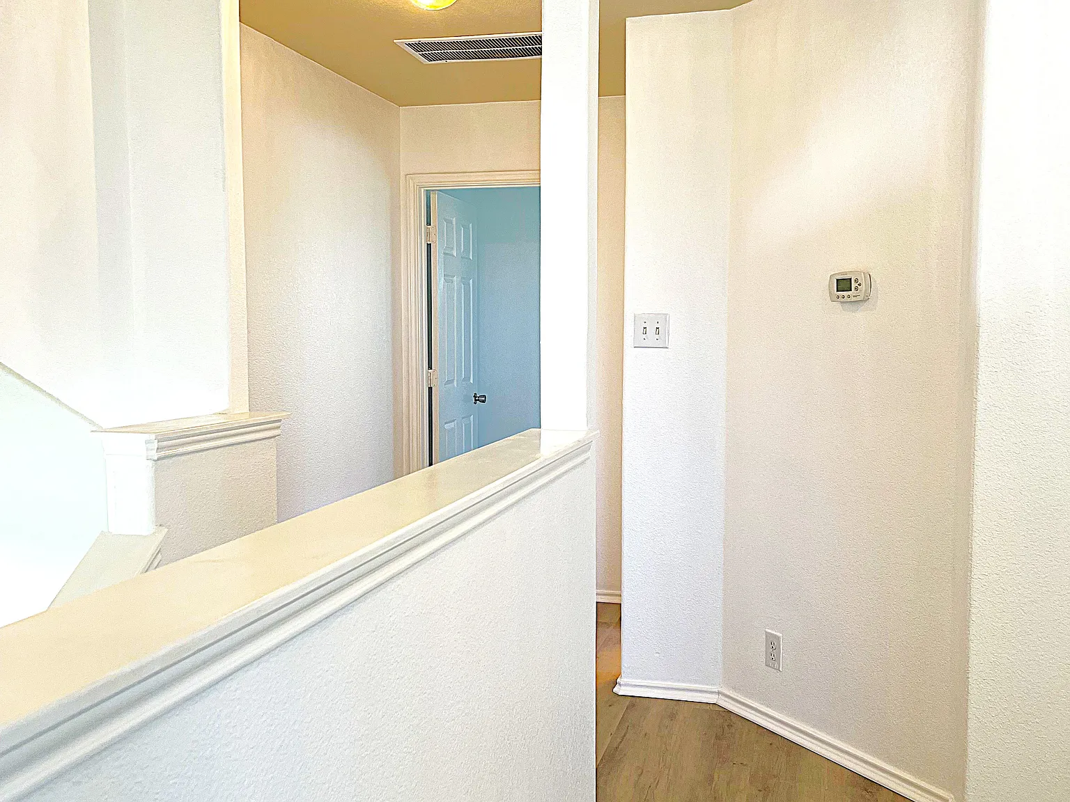 3 bed, 2.5 bath, 1350 sqft, $1,950 — Photo 4