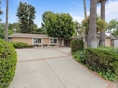20626 Tiara St, Woodland Hills, CA, 91367