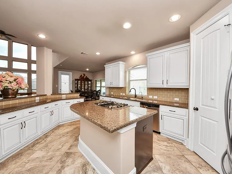 2895 Ragusa Ln — Photo 24