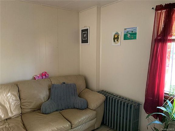 5th image of 100 Wawayanda Ave