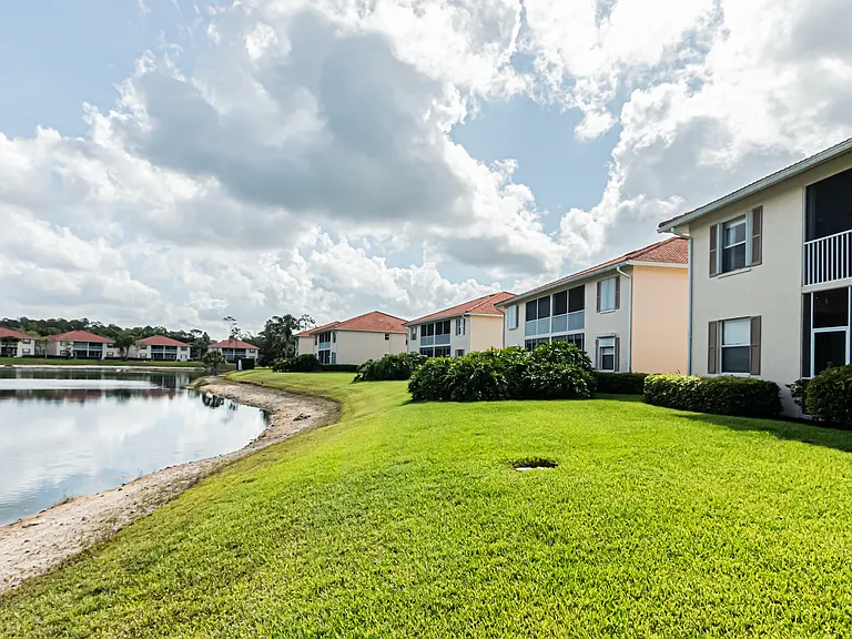 260 Robin Hood Cir #202 — Photo 18
