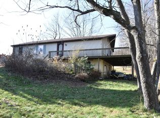 22607 Hunter Rd, Meadville, PA 16335