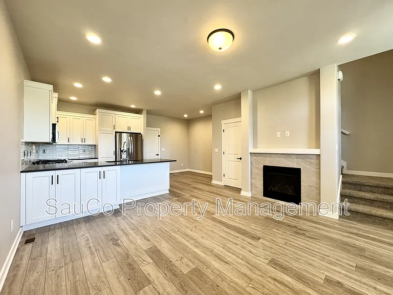 5531 SE Logan Ln — Photo 7