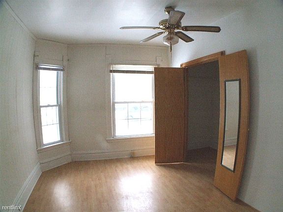 Front lower bedroom