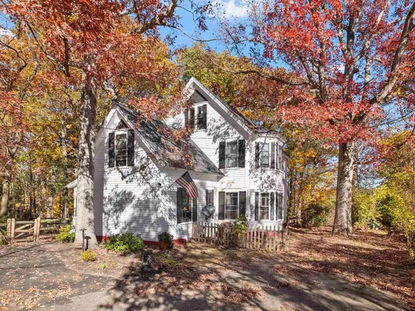 16 Thompson Park, Franklin, NH 03235