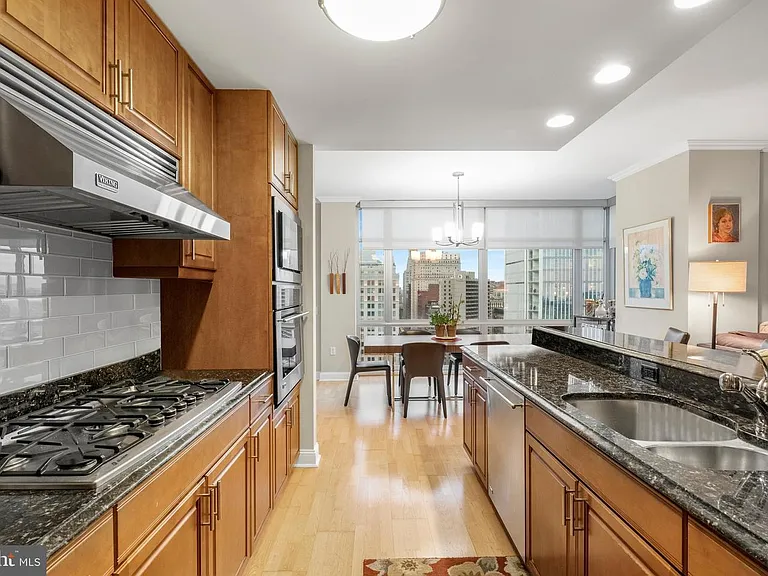 440 S Broad St #2407 — Photo 11
