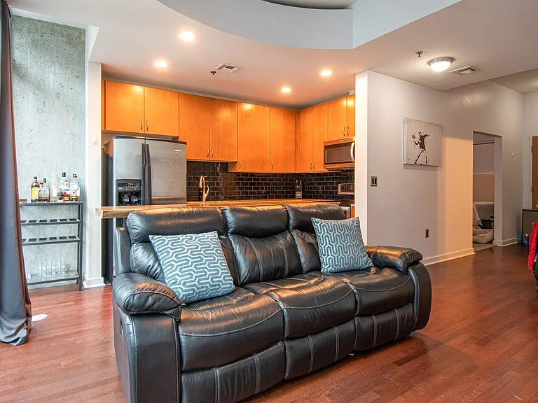 301 Demonbreun St #609 — Photo 3