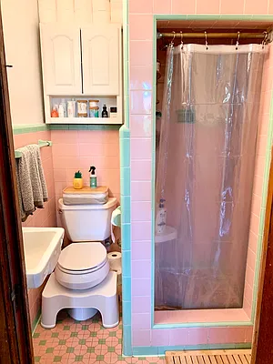 Rented by Garfield Realty  | media 37