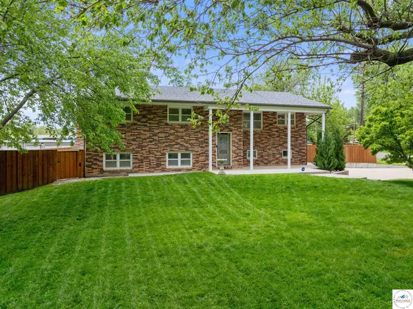 321 E 17th St, Sedalia, MO 65301