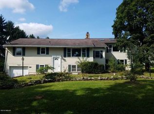 63 Grandview Dr, Montgomery, PA 17752