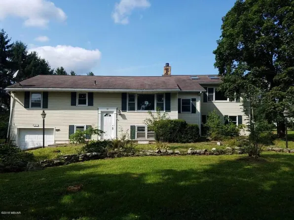 63 Grandview Dr, Montgomery, PA 17752