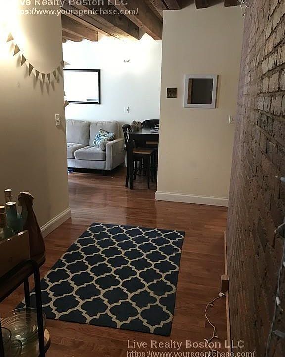 2nd image of 111 Fulton St
