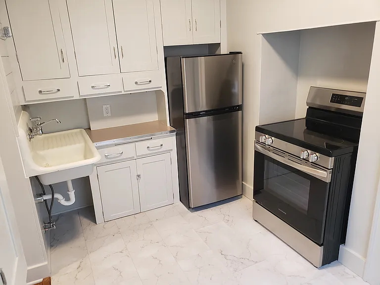 521 Osage St — Photo 2