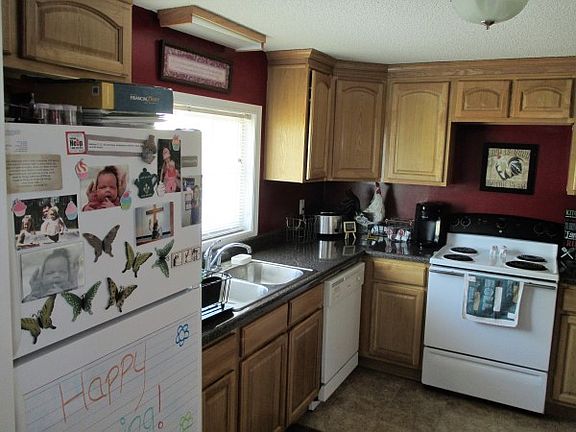 2nd image of 171 Woods Ln