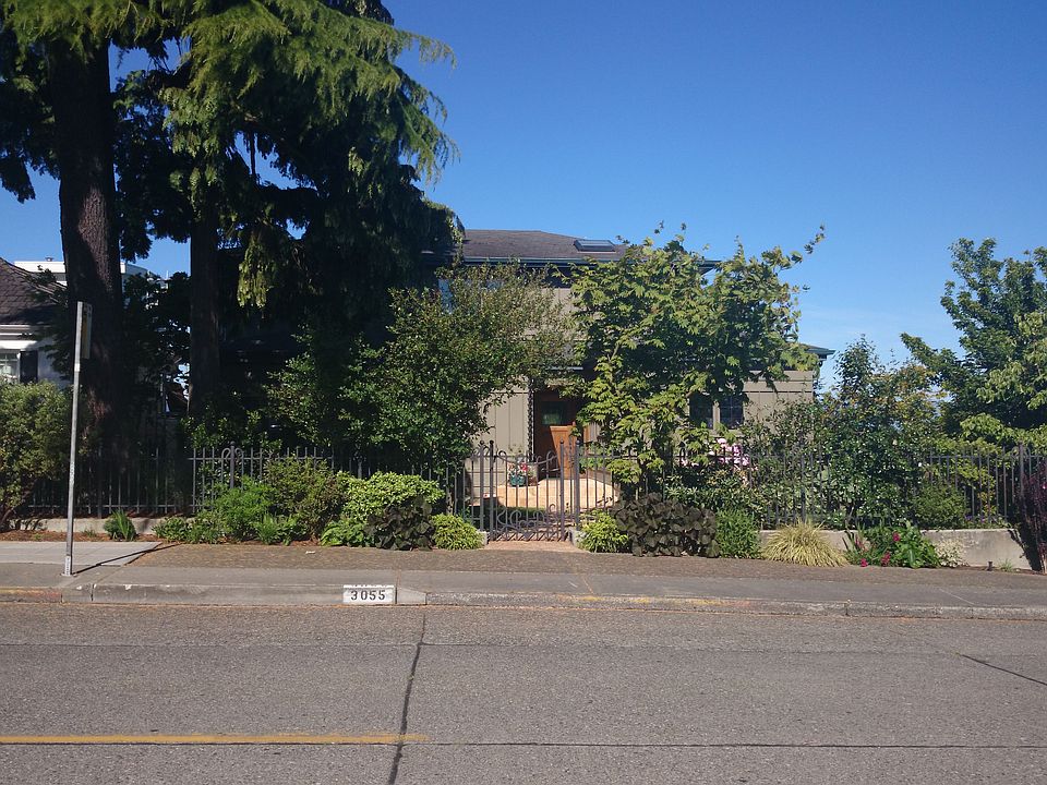 2nd image of 3055 W Viewmont Way W