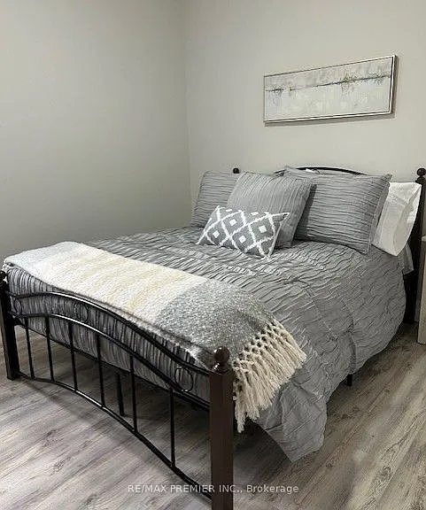 235 Louis Dr — Photo 12