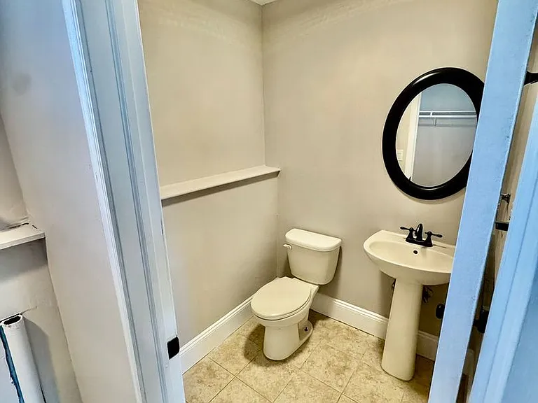 16 Indian Hill Ln — Photo 9