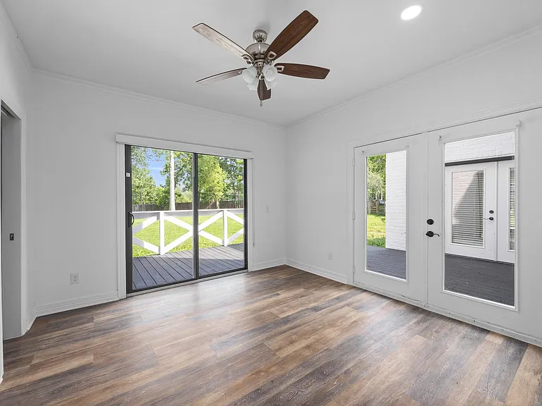 5230 Meadow Forest Dr — Photo 31