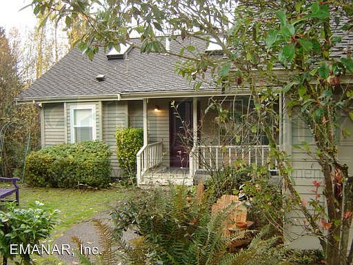 1st image of 2610 NW Oakcrest Dr