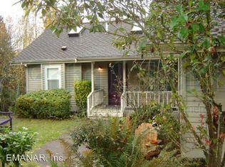 2610 NW Oakcrest Dr, Issaquah, WA 98027
