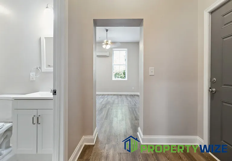 833 Hollins St #1F — Photo 16