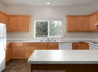 8443 SE Brooklyn St, Portland, OR