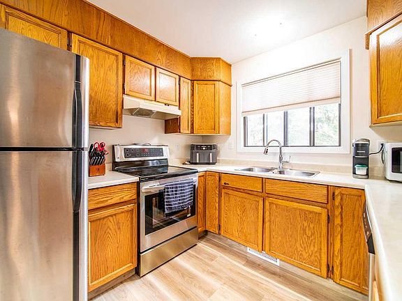 4th image of 4911 51st St