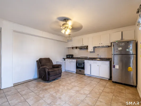 317 Granfield Avenue #B, Bridgeport, CT 06610