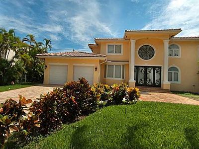 655 Golden Beach Dr, Golden Beach, FL, 33160