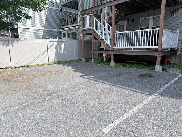 866 E 2nd St #3 — Photo 12