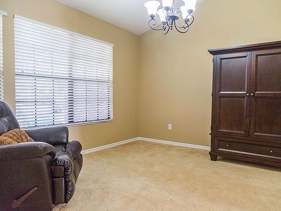 5th image of 1585 Majestic Oak Dr