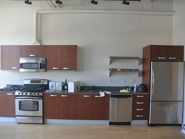 231 Robinson St #R-330 — Photo 5