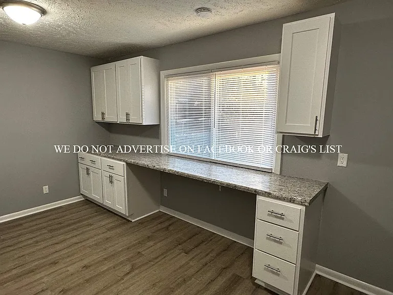 Malvern Cir — Photo 6