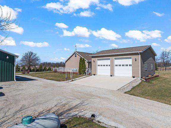 5th image of 3015 N 1600 East Rd