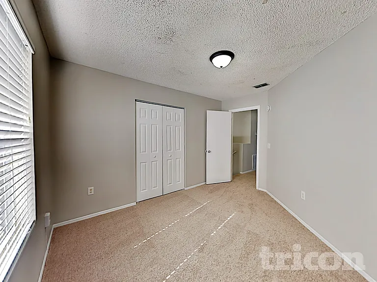 10418 Glassborough Dr — Photo 9