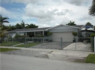 25422 SW 127th Pl, Homestead, FL 33032