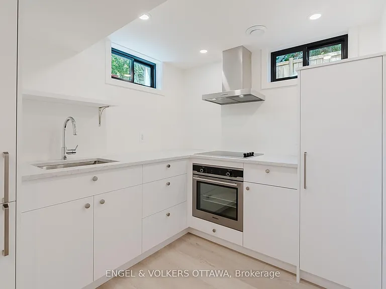 1040 Maitland Ave #B — Photo 23