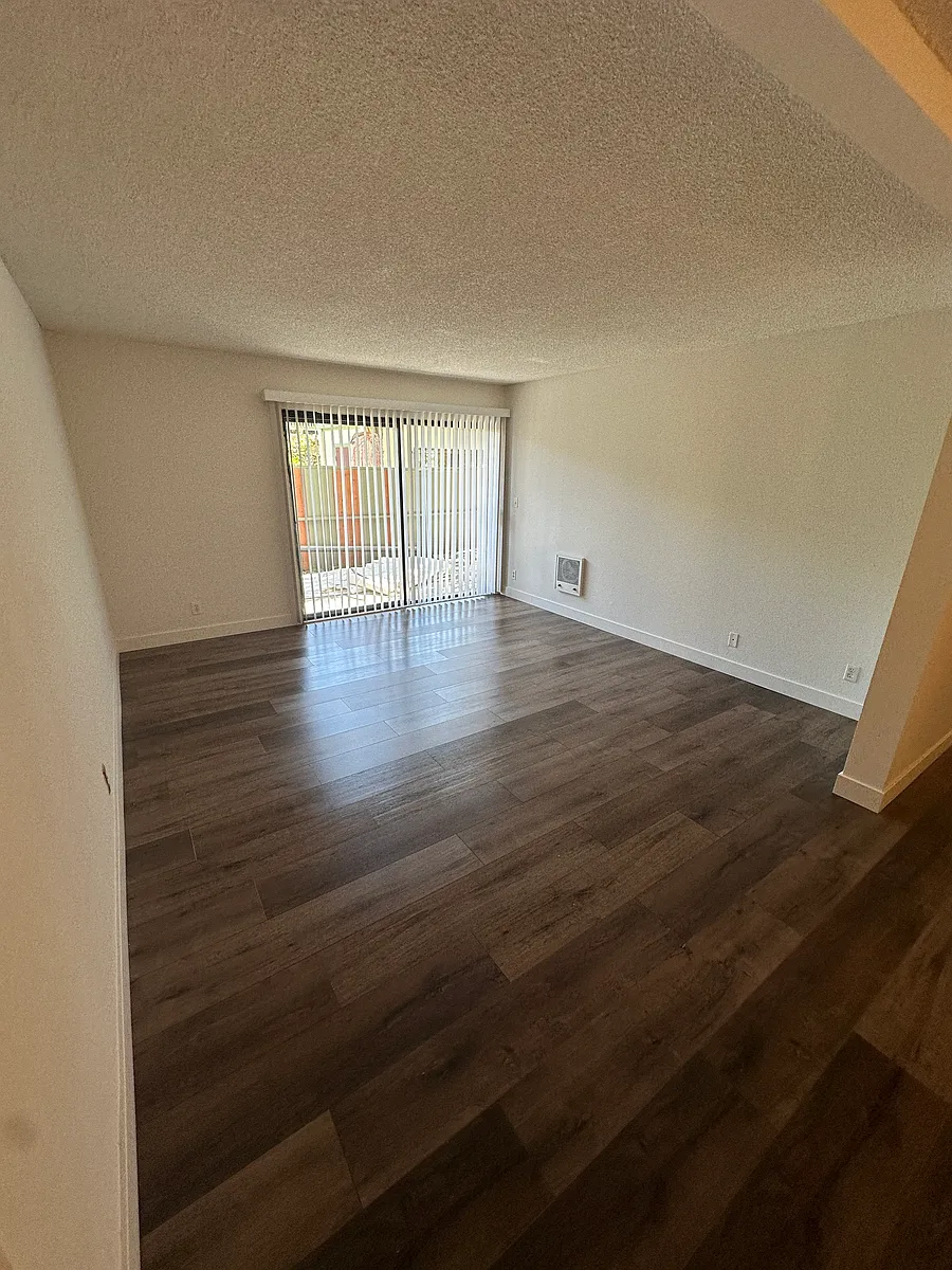 Building Photo - 29 Dearborn Pl #15
