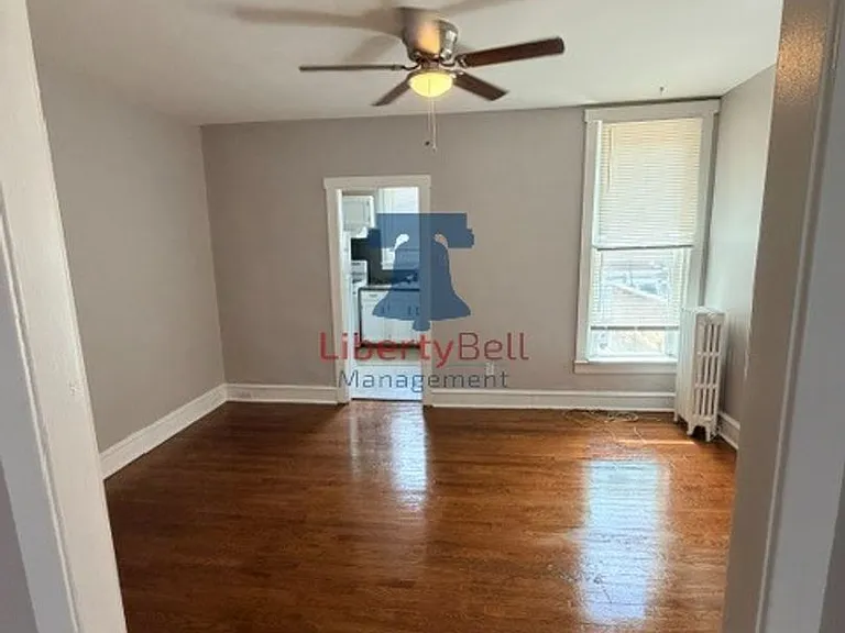 920 1/2 Anchor St — Photo 3