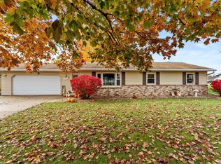2078 Rachel Dr, Green Bay, WI 54311