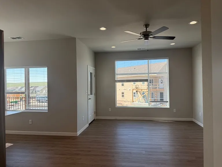 1370 Howling Moon Way — Photo 4